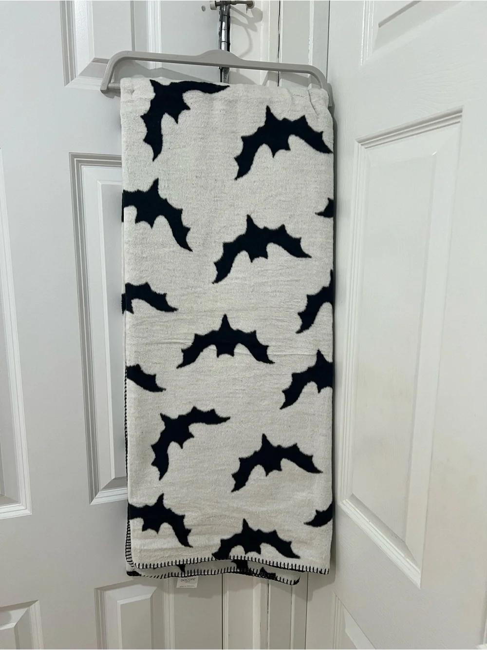 Reversible Black & White Bat Throw Blanket
